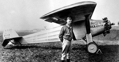 Charles Lindbergh e o avio Spirit of Saint Louis